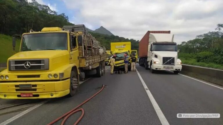 Colisão entre dois caminhões na BR-277 deixa vítima fatal no Paraná