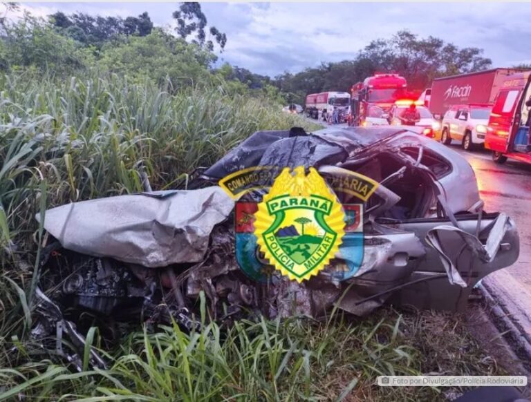 Motorista de 35 anos morre em acidente entre carro e caminhão