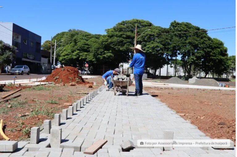 Ivaiporã revitaliza praças nos Jardins Europa e Aeroporto