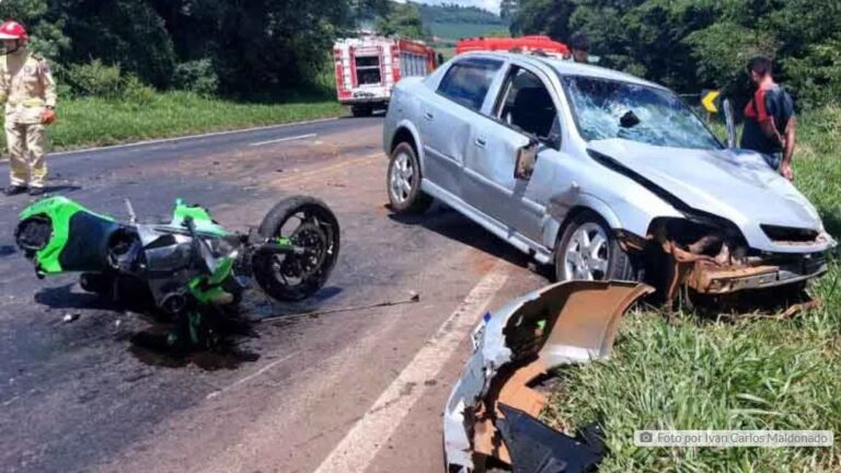 Acidente envolve três motos e um carro na PR-280, uma pessoa morreu