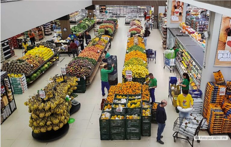 Tomate, batata e óleo de soja registram queda de preço, aponta Ipardes