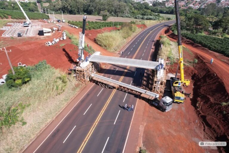 Lançamento de vigas em viadutos de Mandaguari é concluído em dois dias