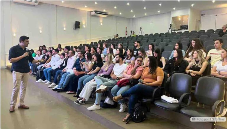 Fatec realiza aula inaugural da primeira turma do curso de medicina